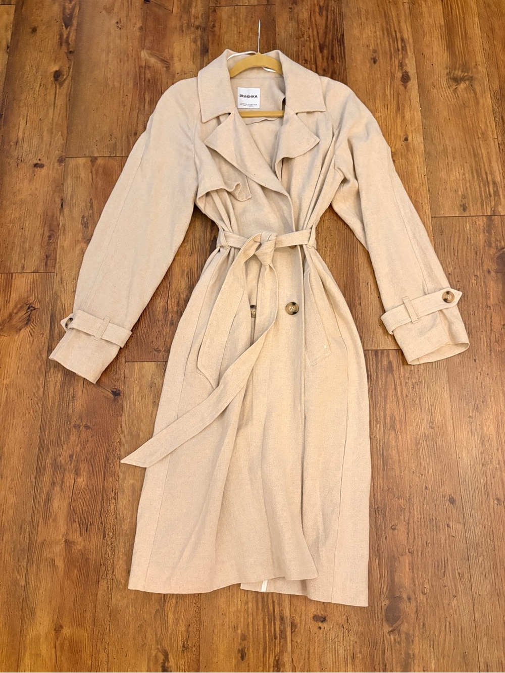 Bershka Beige/Cream Textured Coat, perfect for spring,Small but runs like Medium